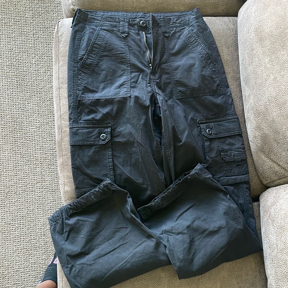 Black American eagle cargo pants